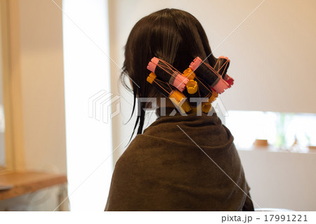 beauty parlor 17991221