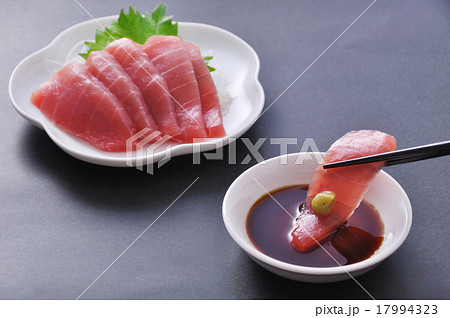 鮪の刺身 鮪の刺身 17994323