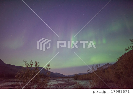 オーロラのブレイクアップ オーロラのブレイクアップ 17995671