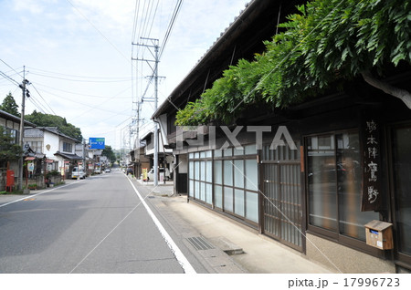 望月宿の町並み 17996723
