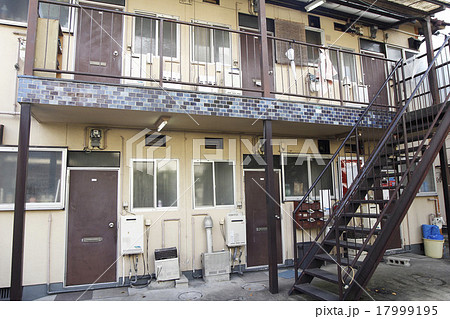 昭和のアパート 17999195