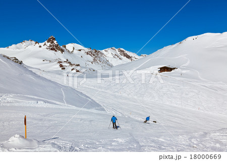 Skiers at mountains Bad Hofgastein - Austria 18000669