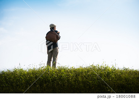 丘の男 18001088