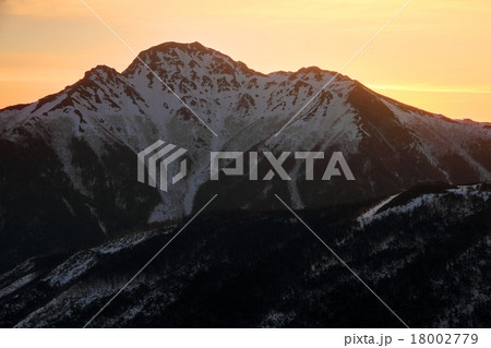 三伏山から見る夜明けの塩見岳 三伏山から見る夜明けの塩見岳 18002779
