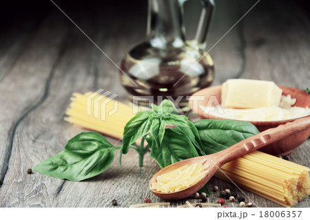 Raw spagetti pasta on the table 18006357