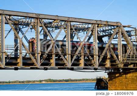 オールドライム　Old Lyme  18006976