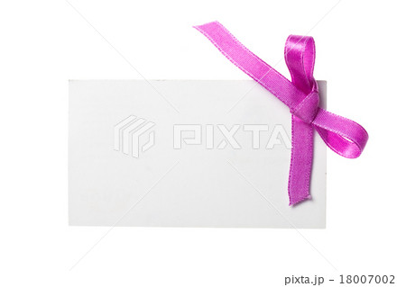 Blank gift tag tied with a bow of satin ribbon. 18007002