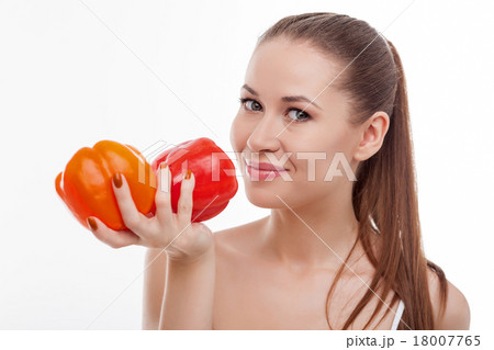 Attractive slim young woman prefers healthy eating Attractive slim young woman prefers healthy eating 18007765
