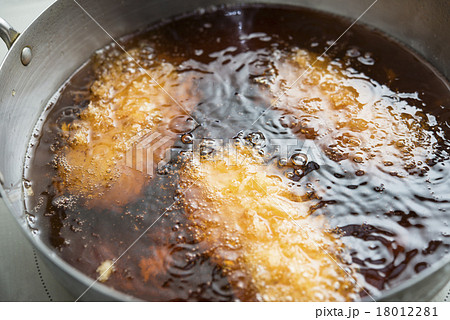 カニクリームコロッケ カニクリームコロッケ 18012281