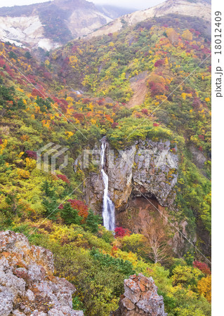 宮城蔵王・紅葉の不帰の滝 18012409
