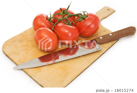 Knife and branch tomatoes 18015274