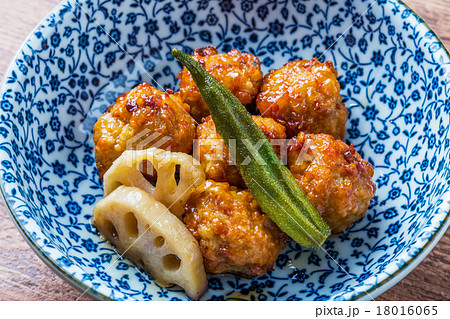 とりつくね団子　 Meatball of  chicken　japanese food 18016065
