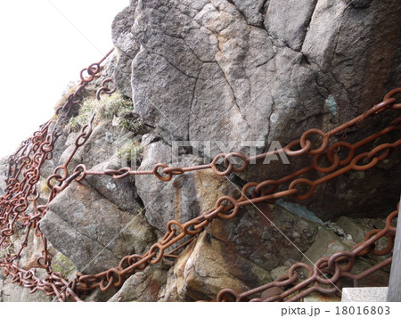 石鎚山頂の鎖 18016803