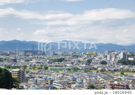 日野市の高台から見た住宅街の風景　 18016940