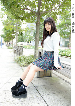 若い女性 ポートレート 若い女性 ポートレート 18017807