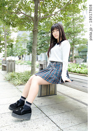 若い女性 ポートレート 若い女性 ポートレート 18017808