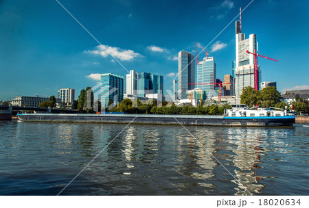 Skyline of Frankfurt am Main 18020634
