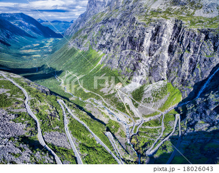 Trollstigen road Trollstigen road 18026043