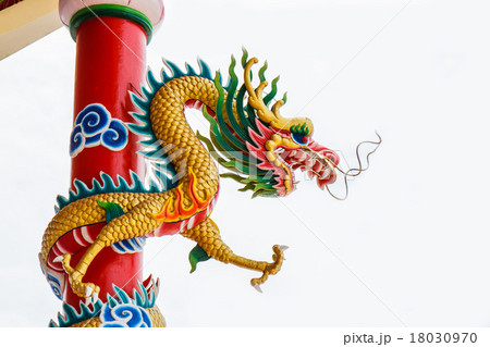 Dragon on pole 18030970