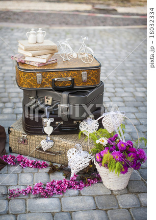 decor lot of old suitcases 18032334