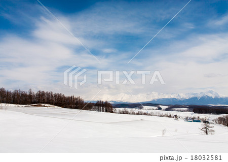 冬の十勝連峰 18032581