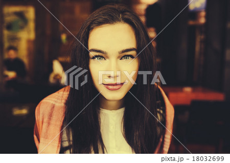 Close-up portrait of young woman Close-up portrait of young woman 18032699