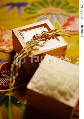 日本酒　稲穂　大吟醸　酒　枡酒 18038187