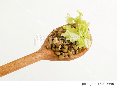 Cooked lentils 18039996