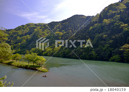北陸の夏 川のある風景 荘川 北陸の夏 川のある風景 荘川 18040159