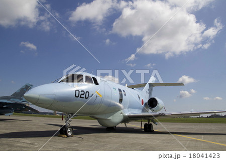 航空自衛隊の多用途支援機U-4 航空自衛隊の多用途支援機U-4 18041423