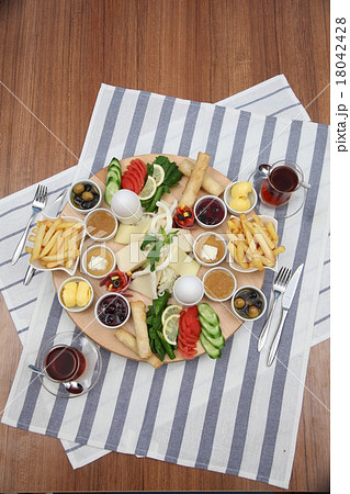 Breakfast healthy fresh food 18042428