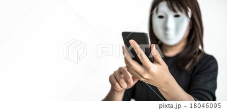 マスクの女 18046095