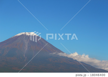 富士山　初冠雪 18046400