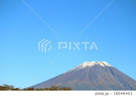 富士山　初冠雪 18046401