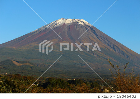 富士山 初冠雪の写真素材 [18046402] - PIXTA