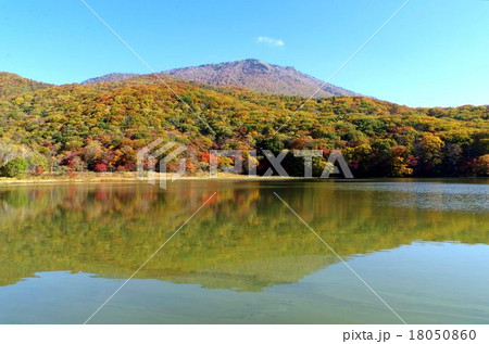 信州 黒姫山と逆さ黒姫 信州 黒姫山と逆さ黒姫 18050860