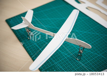 ペーパークラフト（飛行機） 18053413