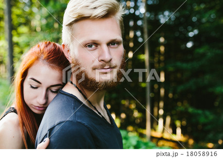 Girl leaning her boyfriend Girl leaning her boyfriend 18058916