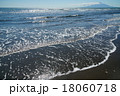利尻富士と砂浜 18060718