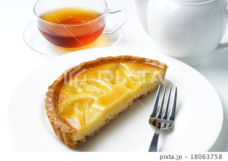 りんごタルトケーキ 18063758