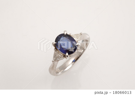 サファイヤの指輪  18066013