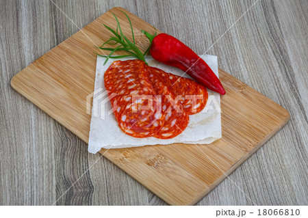 Chorizo 18066810