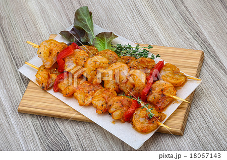 Raw prawn skewer 18067143