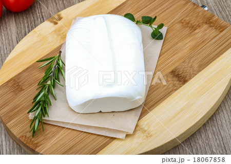 Feta cheese 18067858