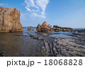 橋杭岩の夕景　南紀　串本　和歌山　 18068828