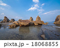 橋杭岩の夕景　串本　南紀　奇岩 18068855