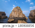 橋杭岩の夕景　串本　南紀　奇岩 18068856
