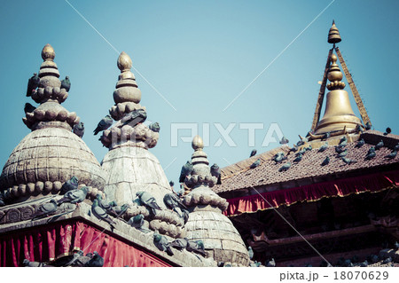 The famous Durbar square in Kathmandu, Nepal. 18070629
