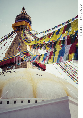 Boudhanath is a buddhist stupa in Kathmandu, Nepal 18070727