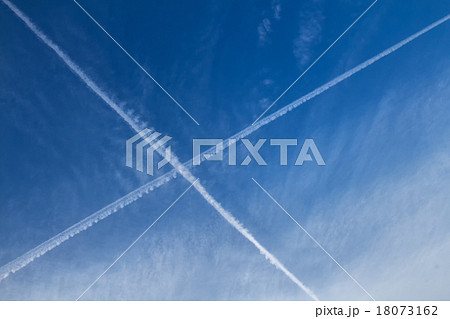 Summer Sky with Trails 18073162
